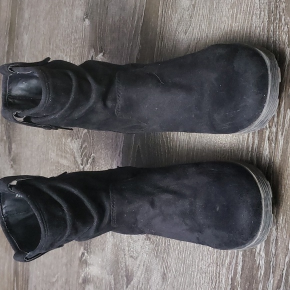 Nine West Stacey Faux Suede Ankle Booties Size 7.5 - Picture 3 of 12